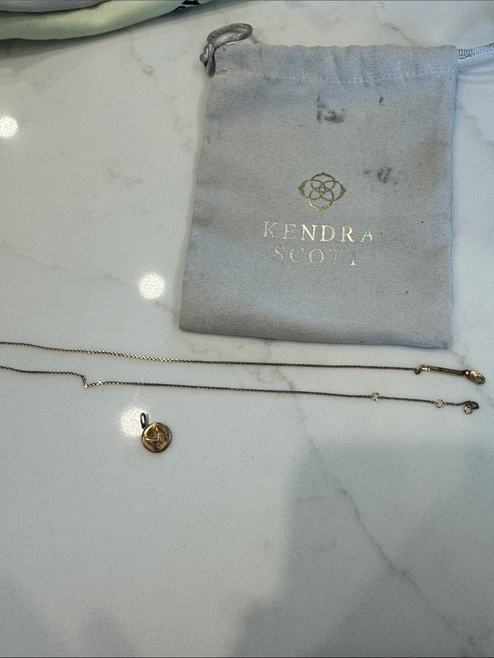 Kendra Scott Gold Disc Pendant Necklace